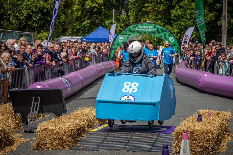 Almost 15,000 spectators filled Broad Street and Brooklands for the return of the UK’s largest touring soapbox derby, Krazy Races, on Sunday 25 May (Krazy Races).