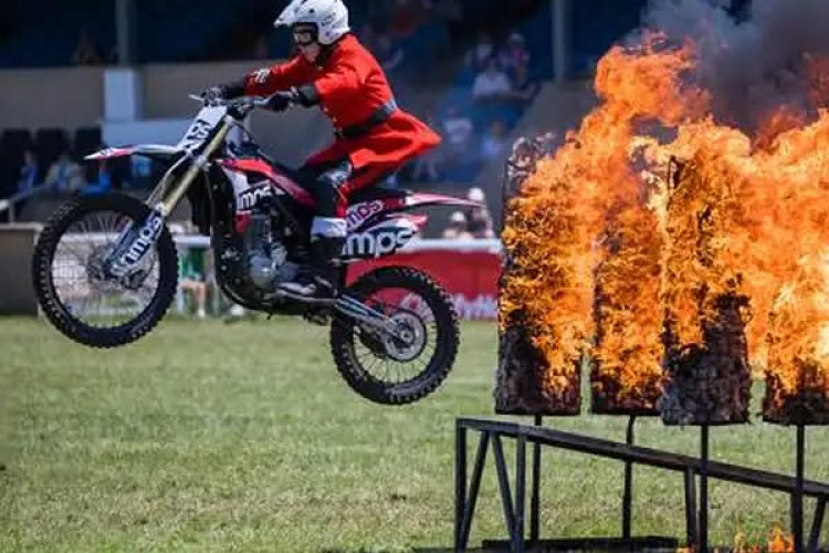 The Royal Bath and West Show has begun, featuring rural displays and entertainment.