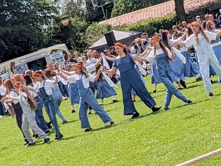 Shepton turns out in force for Collett Park Day – and this year’s event promises even more food, music and mayhem. (LL/DILY)