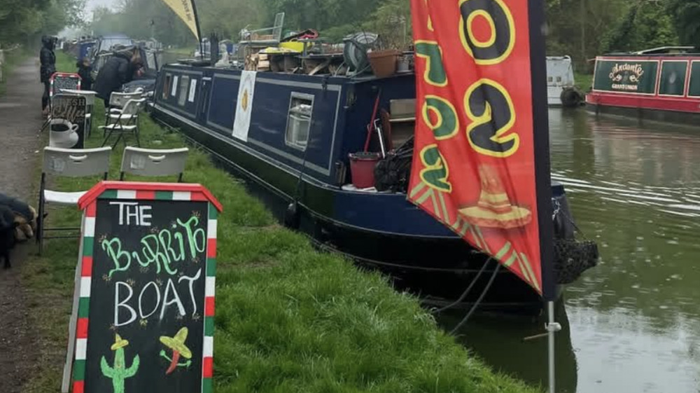A floating Mexican eatery will be arriving in Leamington this weekend (images via The Burrito Boat)
