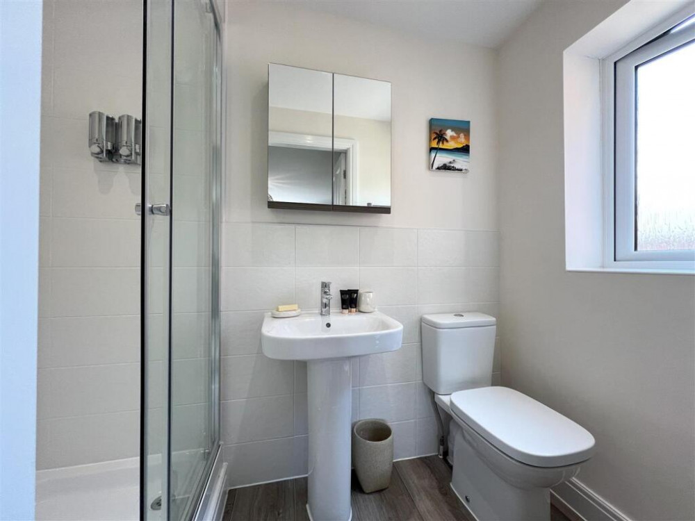 Bedroom two's en suite (Credit: Stephenson Browne) Bedroom two's en suite (Credit: Stephenson Browne)