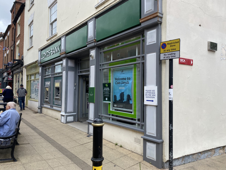 Warwick's Lloyds is one of 45 to be axed across the country (image by Nub News)