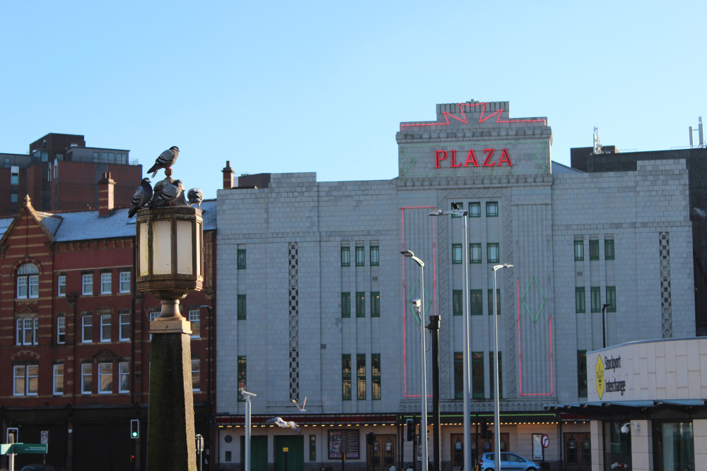 Catch comedian Rob Beckett at Stockport Plaza on Friday 6 June as part of his 2025 Giraffe tour (Image - Nub News) Catch comedian Rob Beckett at Stockport Plaza on Friday 6 June as part of his 2025 Giraffe tour (Image - Nub News)