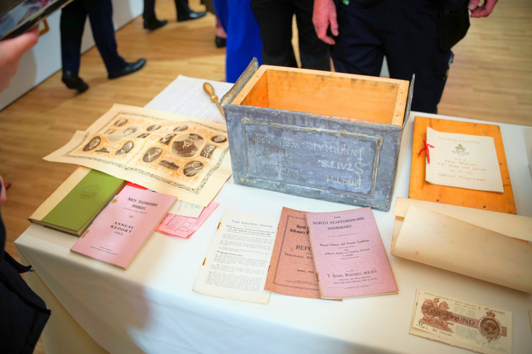 The Royal Infirmary time capsule was unveiled at the Royal Stoke. (Nub News)