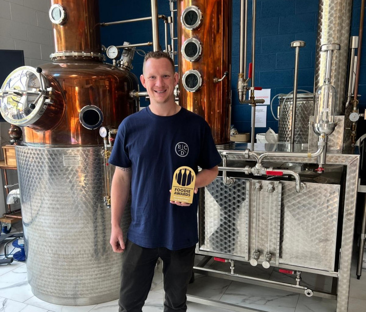 Luke Weetman with East Chase Distillers' Foodie Award (image via ECD)