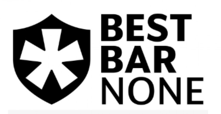 Several Leamington Spa and Warwick pubs have been awarded at the Warwick District Best Bar None Awards (images supplied)