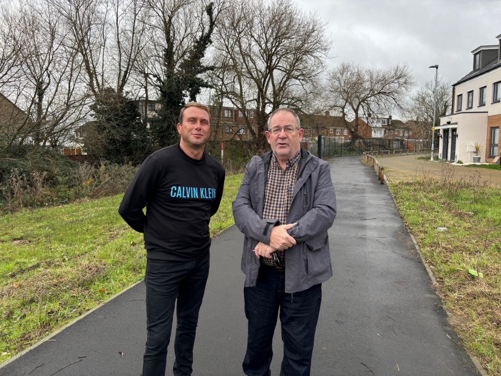 Cllrs Ross Byrne and Neil Speight on the Stanford Meadows estate which has now lost access to the town via Footpath 36. Cllrs Ross Byrne and Neil Speight on the Stanford Meadows estate which has now lost access to the town via Footpath 36.