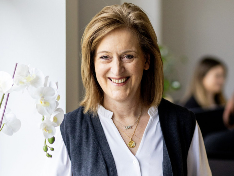 Elinor Perry celebrates 20 years at Pentlands and receives the Lifetime Achievement Award (image supplied)