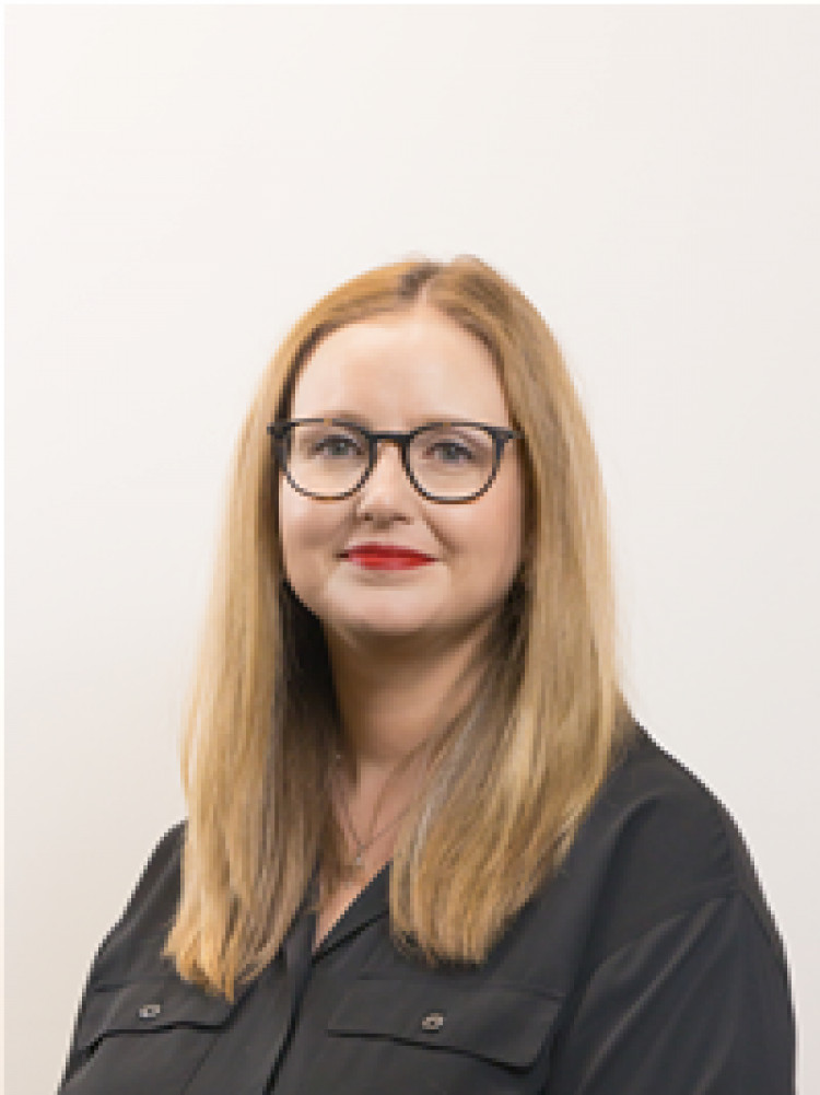 Cllr Victoria Holloway.