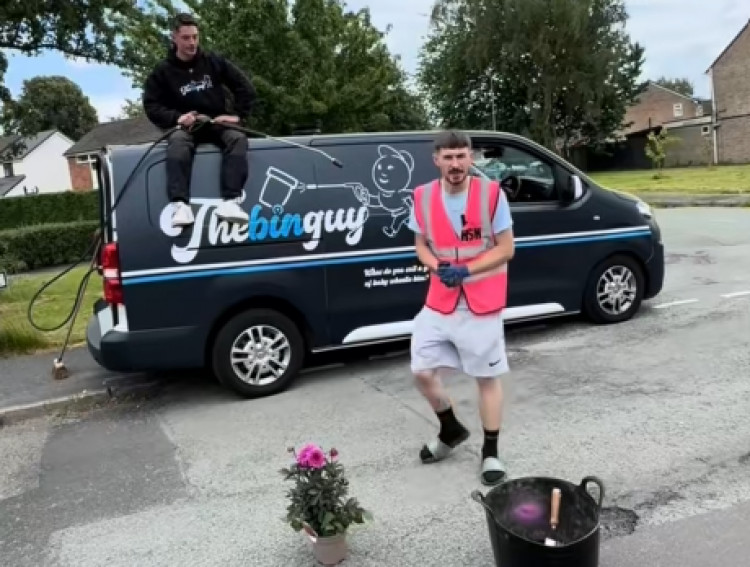 The Bin Guy and Harry Smith-Haggett have joined forces to tidy up potholes in Congleton (Credit: TikTok/@thebinguy.br)