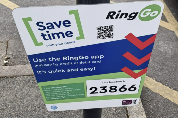 Council warns of fake QR codes in Warwick car parks (images via WDC) 