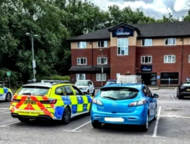 On Monday 23 June, Cheshire Police spotted a blue Mazda on Mill Street, requesting it to stop, with the driver leading officers on the short pursuit (Cheshire Police).