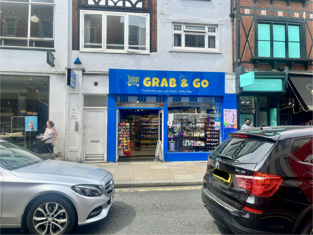 GRAB & GO on George Street has applied to sell alcohol until 1am on weekends (credit: Cesar Medina). GRAB & GO on George Street has applied to sell alcohol until 1am on weekends (credit: Cesar Medina).