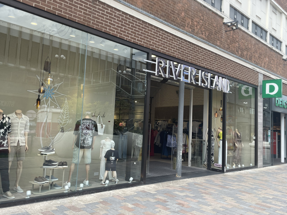 River Island has revealed plans to close 33 of its stores across the country - Stockport is not among them (Image - Nub News) River Island has revealed plans to close 33 of its stores across the country - Stockport is not among them (Image - Nub News)