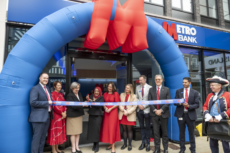Samantha Dixon led the ribbon cutting alongside the Lord Mayor of Chester (Image via: Metro Bank)