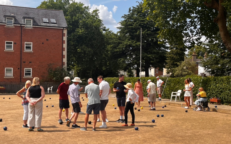 Leamington’s independent financial hosted its annual bowls event in support of local charity Helping Hands, last week (image via Nub News) 