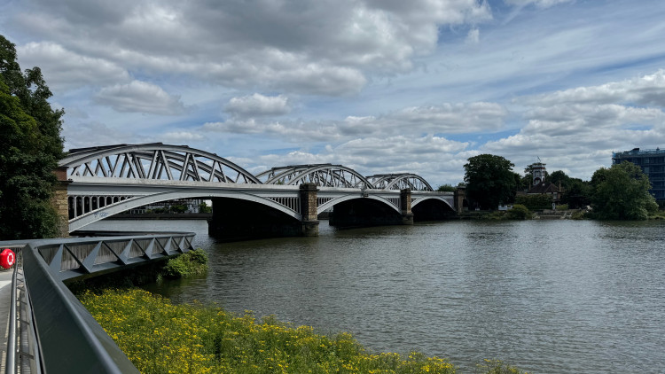 Trains between Kew Bridge and Barnes will be replaced by buses for nine days this August (credit: Network Rail).