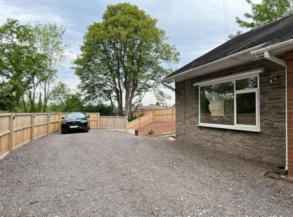 Driveway (Credit: Stephenson Browne) Driveway (Credit: Stephenson Browne)