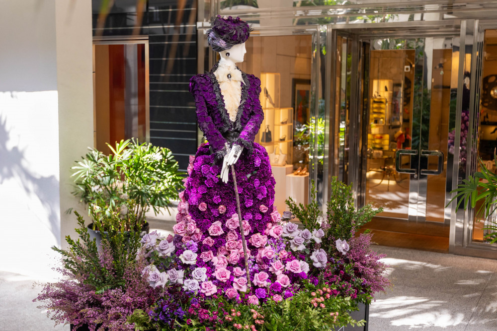 Kew Gardens will transform into a floral tribute to Downton Abbey: The Grand Finale this September (credit: Fleurs de Villes). Kew Gardens will transform into a floral tribute to Downton Abbey: The Grand Finale this September (credit: Fleurs de Villes).