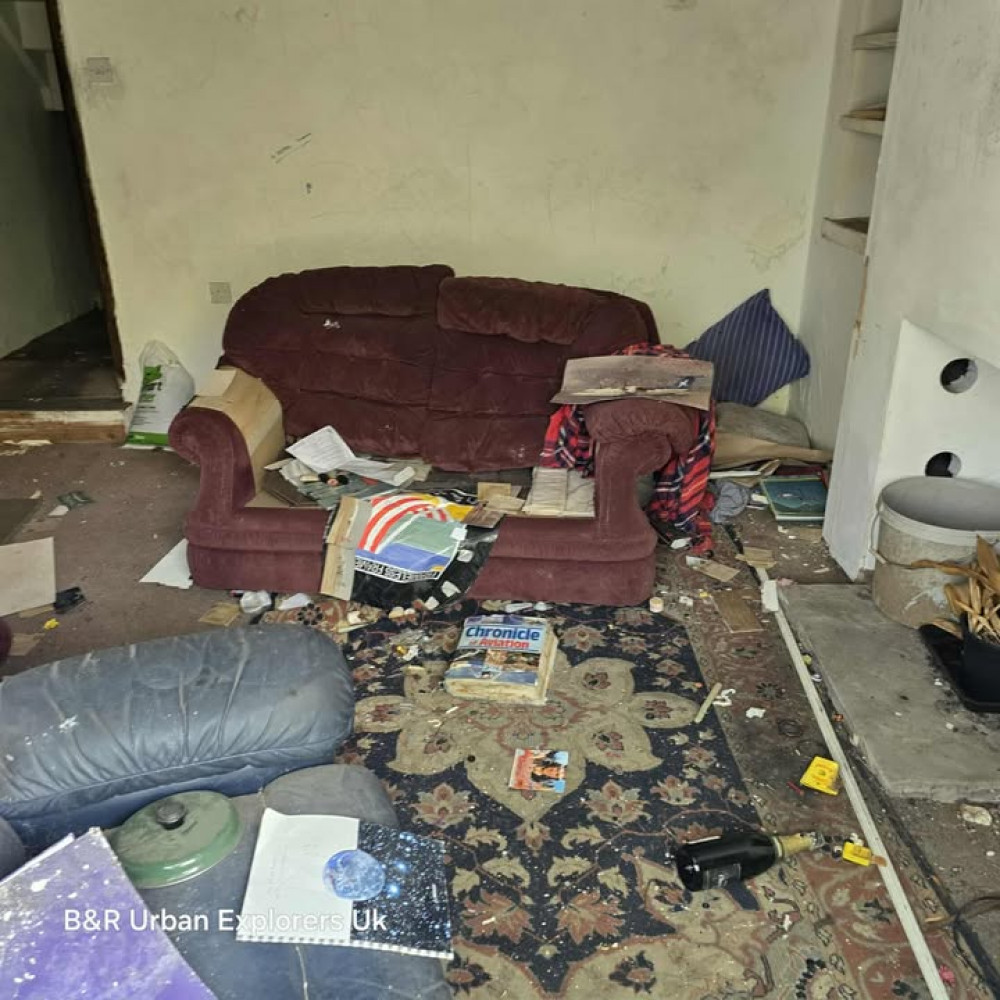 Personal belongings were left behind in the workers' cottages (Credit: B&R Urban Explorers) Personal belongings were left behind in the workers' cottages (Credit: B&R Urban Explorers)