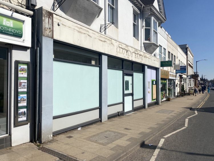 Lloyds closed its Kenilworth branch in April 2025 (image by Nub News)
