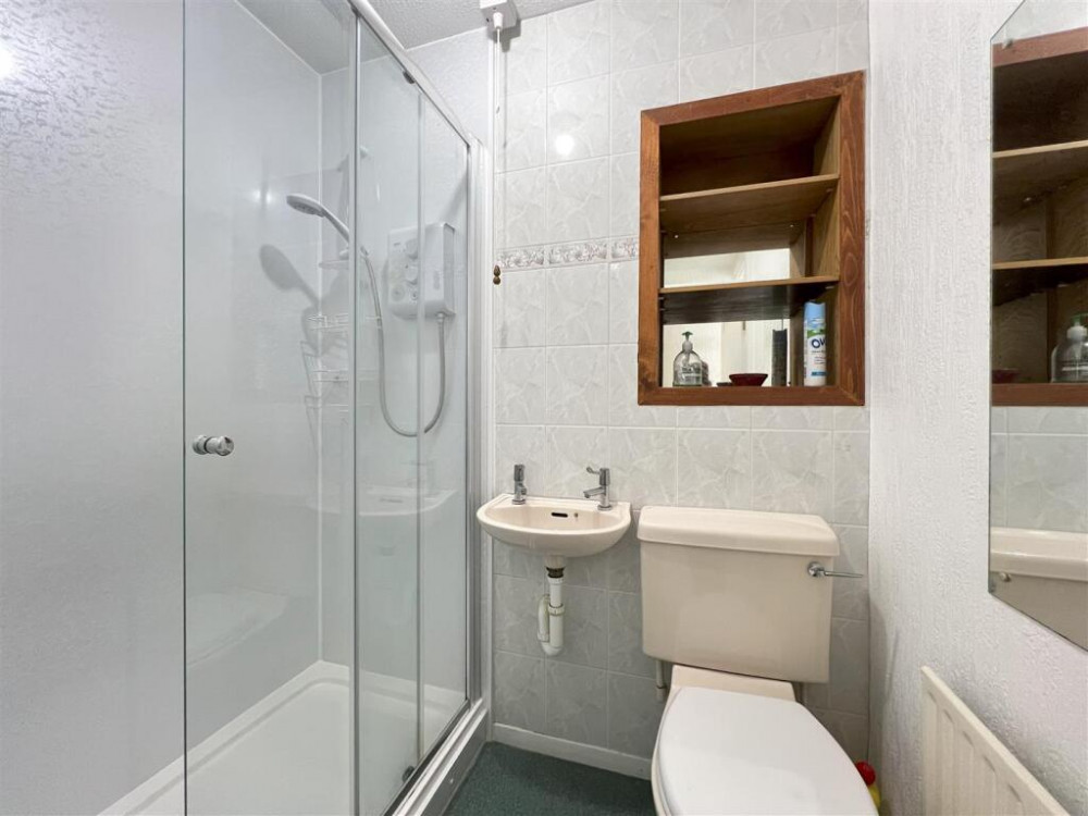 Bathroom (Credit: Stephenson Browne) Bathroom (Credit: Stephenson Browne)