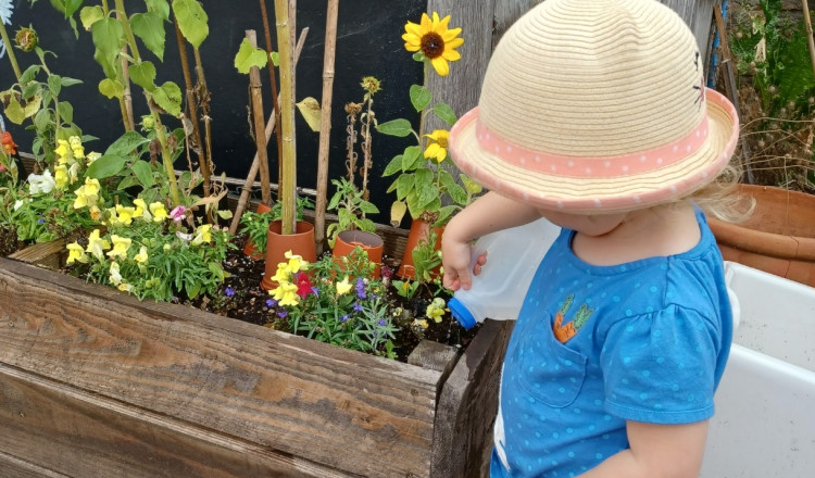 Summer Holidays Family Crafting Summer Holidays Family Crafting