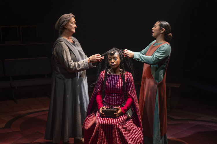 Arsema Thomas (centre) shines in her stage debut as Clare of Assisi in Poor Clare at Richmond’s Orange Tree Theatre (credit: Ellie Kurttz).