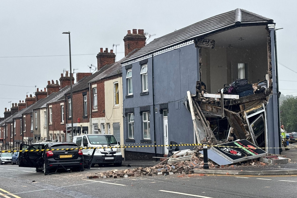 A car has crashed into a building on Scotia Road in Burslem. (Nub News)