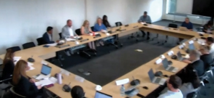Tonight's audit committee dropped a planned report from the council CEO. 