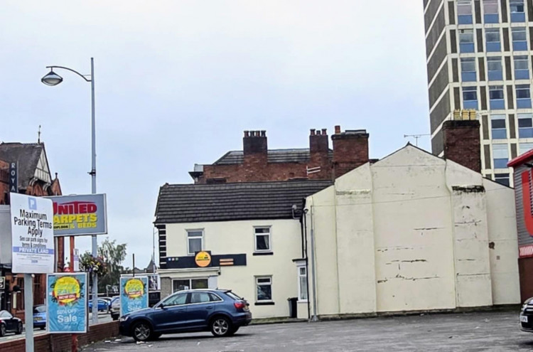 Applicant, Wildstone Estatates Limited, has applied for advertisement consent at 8 Nantwich Road, on the wall fronting the car park in-between Bombaye Junction and United Carpets (Ryan Parker).