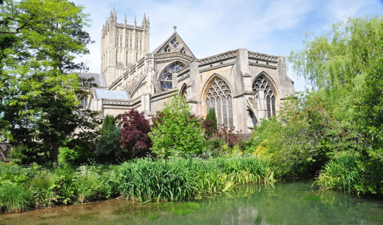 Tourists in Somerset could soon face an overnight levy to support local services, amid calls to reform England's council tax system. (Photo: Glastonbury High Street)