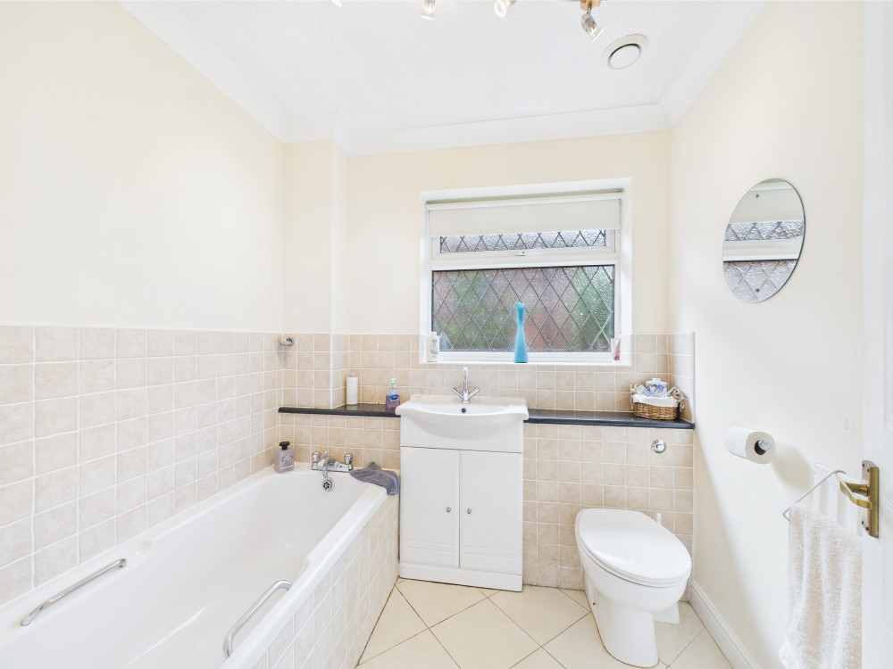 Bathroom (Credit: Bespoke by Northwood) Bathroom (Credit: Bespoke by Northwood)