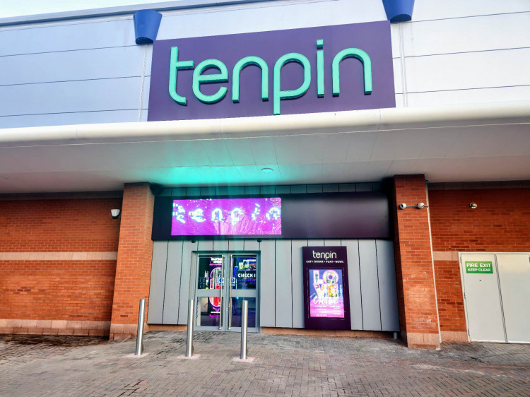 Tenpin Crewe entertainment centre on Phoenix Leisure Park, open until late seven days a week, is the perfect place for a family this summer holiday (Nub News).