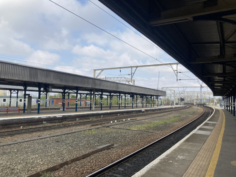 Train services between Stockport and London are facing major disruption due to an incident at Milton Keynes railway station (Image - Nub News)