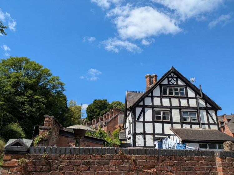 Looking for a job? Check out Sandbach Nub News' job section. (Photo: Nub News)