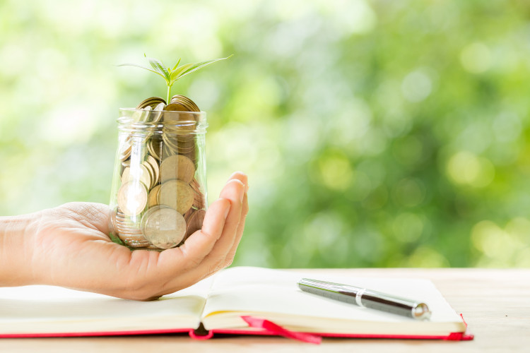 Simpson Financial Services explain how to reduce inheritance tax on pensions with estate planning (image via  Freepik) 