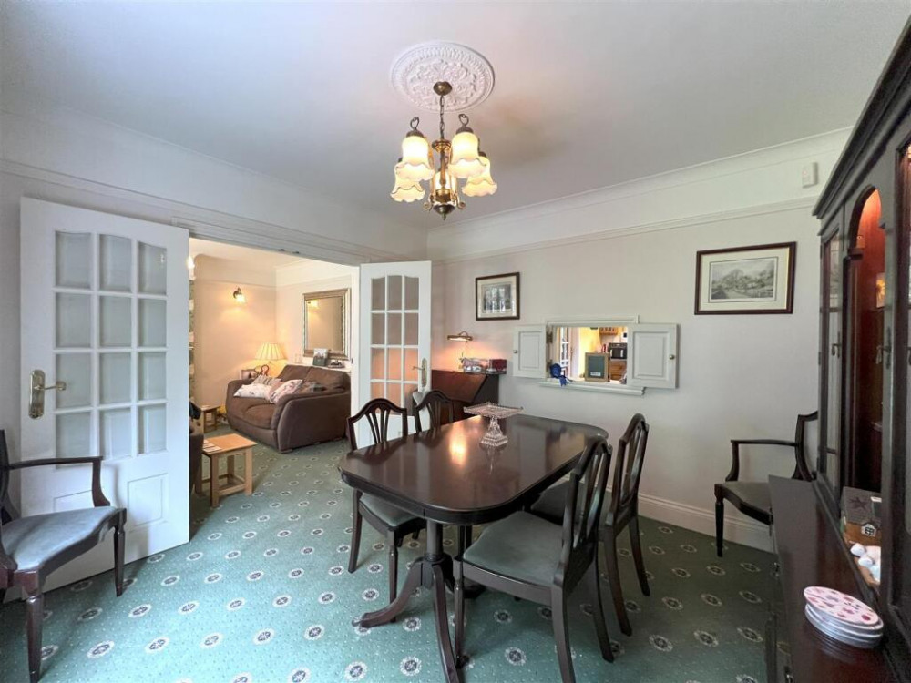 Dining room (Credit: Stephenson Browne)