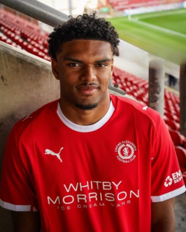 James Golding, 21, has joined Crewe from Oxford United on a season-long loan (Crewe Alex).