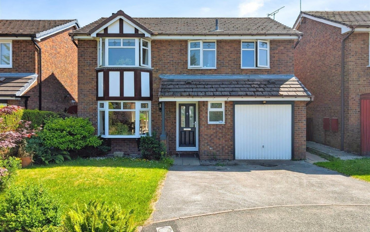 Impressive detached family home in the tranquil cul-de-sac of Delamere Close. (Photos: Stephenson Browne) 