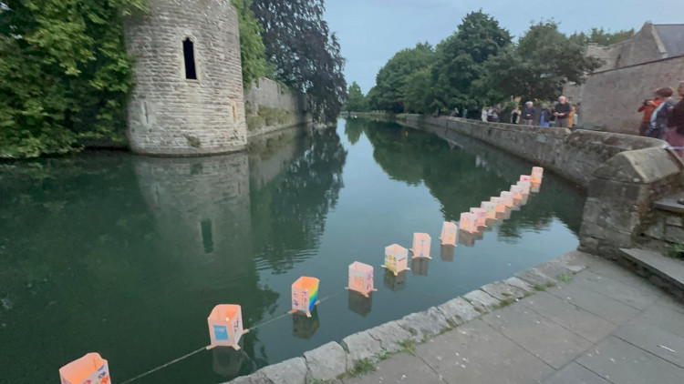 Local mayors and MP join solemn ceremony in Wells to honour victims of the atomic bomb