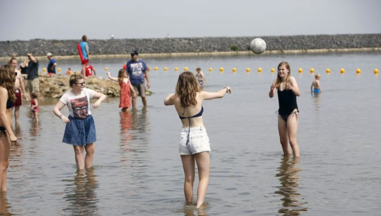 Cool off this weekend with a refreshing dip at Rutland Water (Photo: Anglian Water Parks)