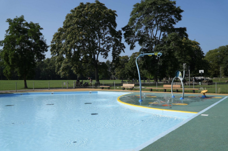 Leamington's Victoria Park paddling pool will remain closed for the remainder of the summer holidays (image via WDC)