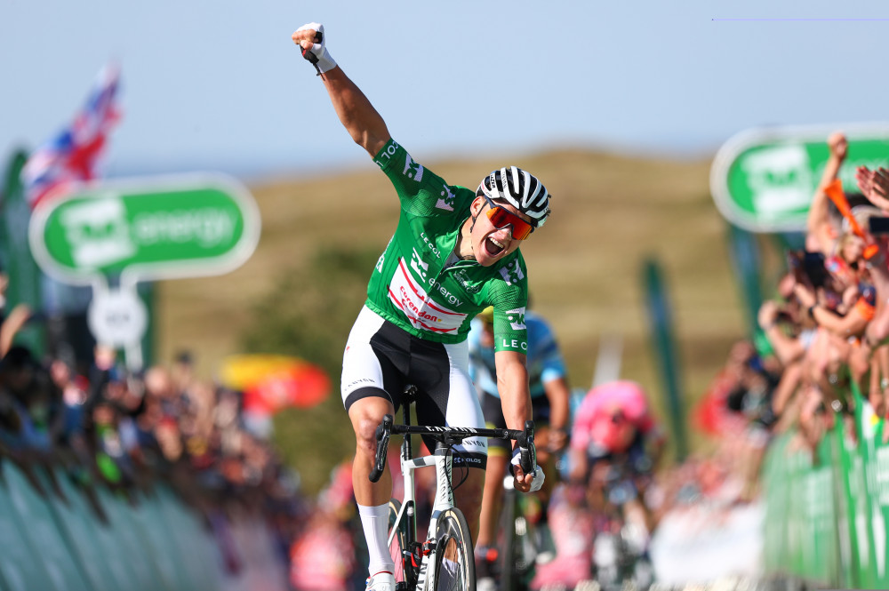 Matthieu van Der Poel winning in Burton Dassett at the Tour of Britain in 2019 (image via SWPix)