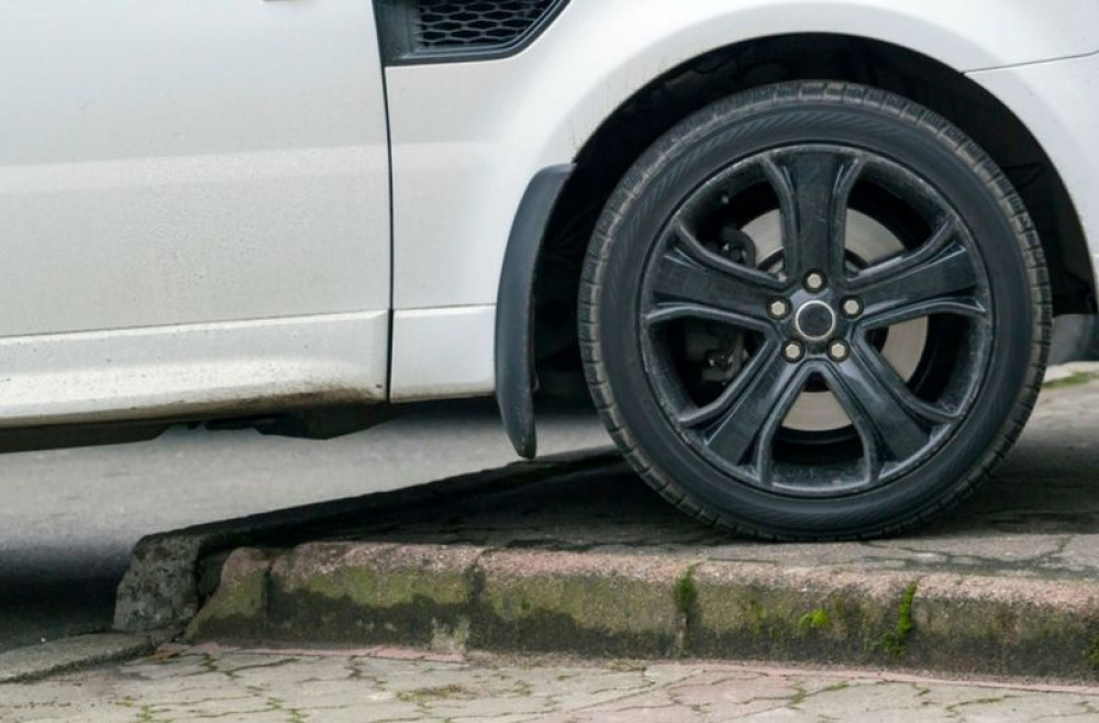 Wells police intensify efforts against pavement parking, citing risks to pedestrians and infrastructure. 