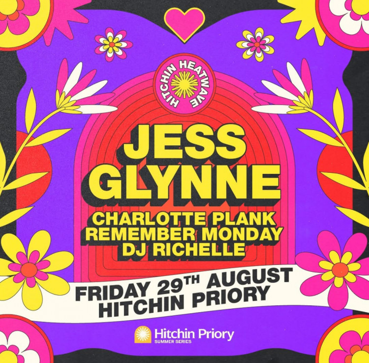 Jess Gynne @ Hitchin Heatwave 
