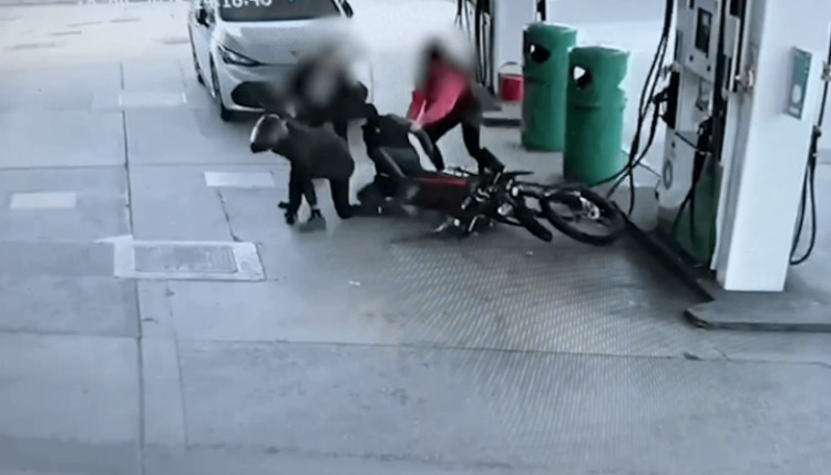 Two officers followed and detained a 14-year-old suspected of stealing a motorbike in Offerton (Image - GMP)