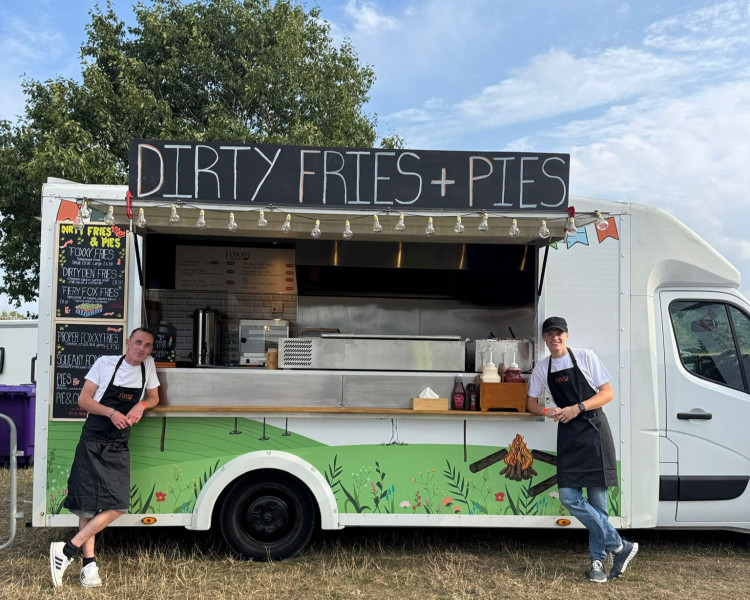 The team offer indulgent loaded fries and pies (Image via: Foxxy Foods)
