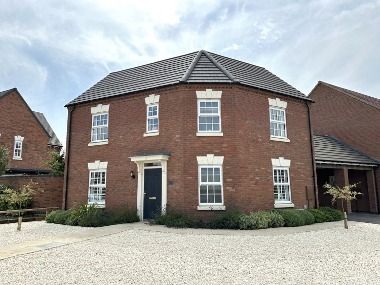 Immaculately presented three-bedroom detached property on a desirable corner plot in Hugglescote
