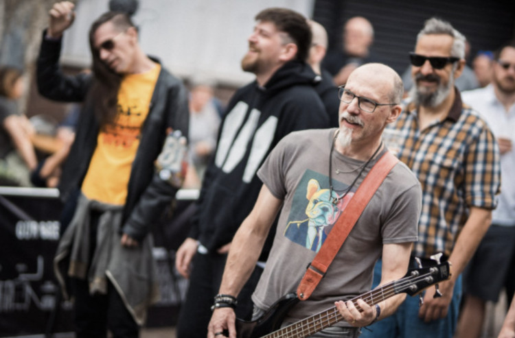 Leamington's 'Off the Rails' drew 2,000 attendees over the holiday weekend, hosted by local brewers and eateries, featuring drinks, food, and live music (image via Windmill Hill)